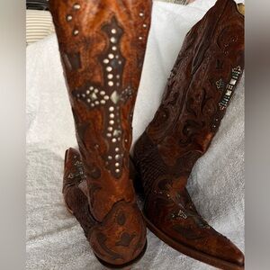 Corral Beige Leather Cowboy Boots